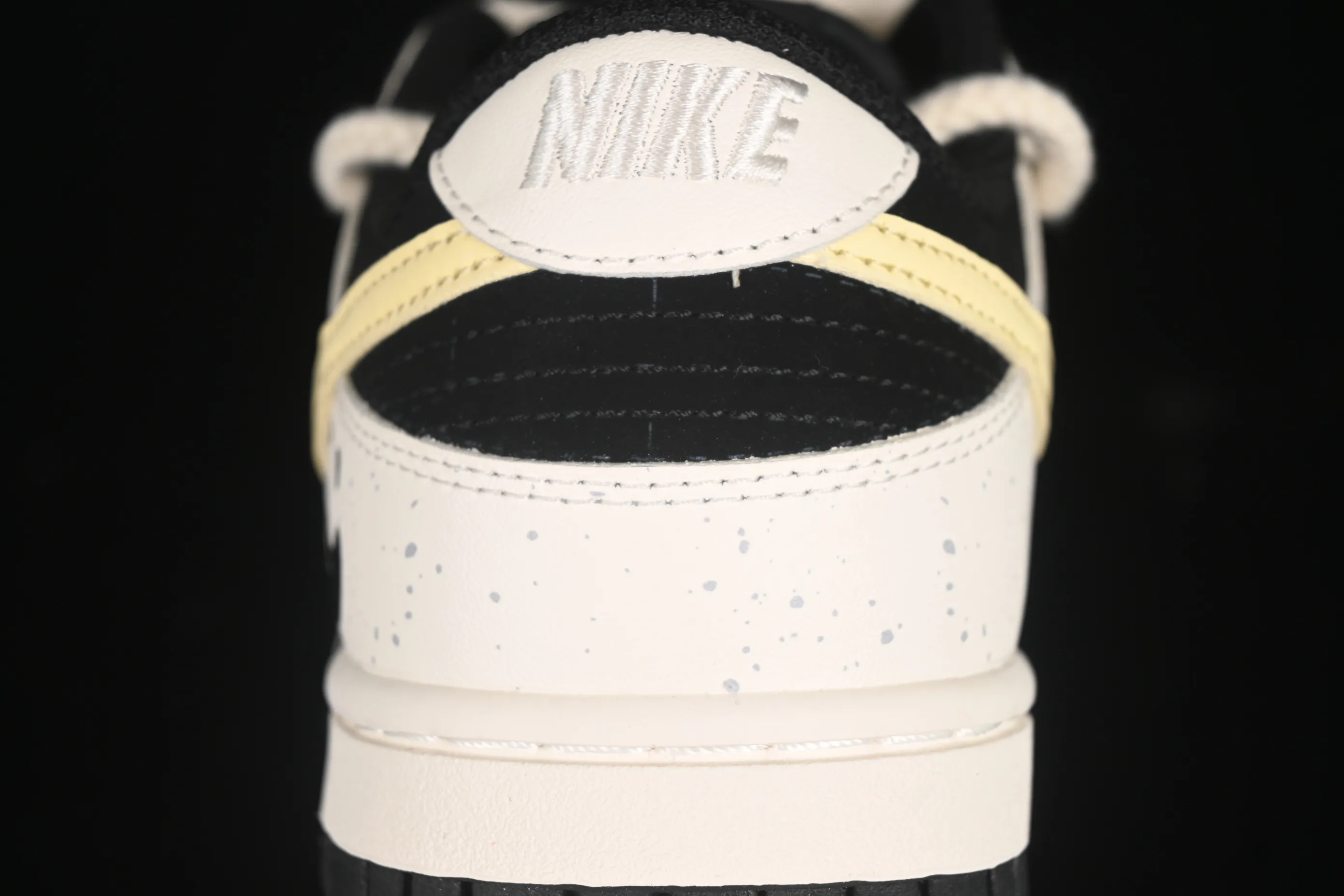 All Categories Nk SB Dunk Series Nk SB Dunk Low Low-top sneakers Nike Dunk Low "Tms Cny" Red Panda Cheese Dopamine Splashed old low-top casual sneakers DD1391-100